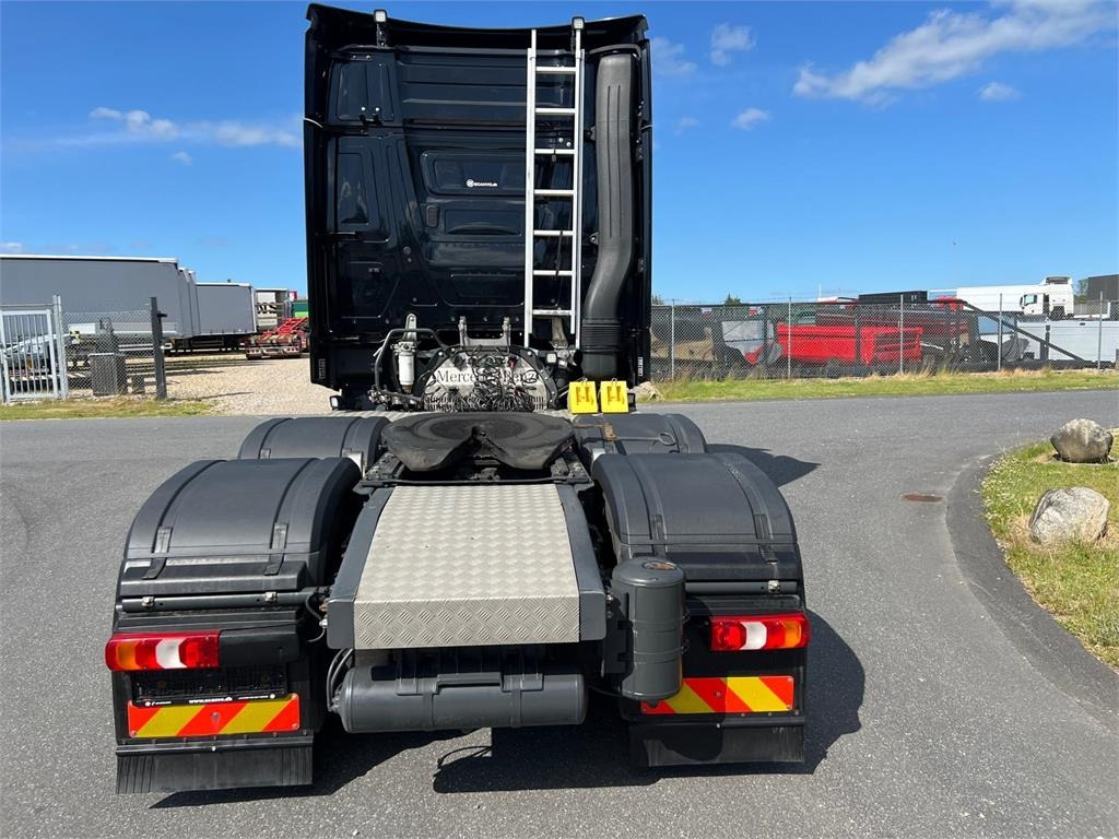 Vlačilec Mercedes-Benz Actros 2545 LS: slika 10