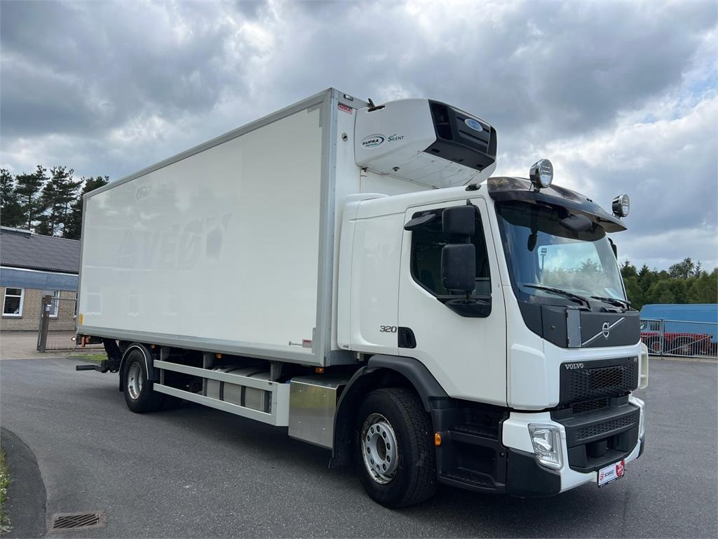Volvo FE320 18 ton - Tovornjak hladilnik: slika 2 Volvo FE320 18 ton - Tovornjak hladilnik: slika 2