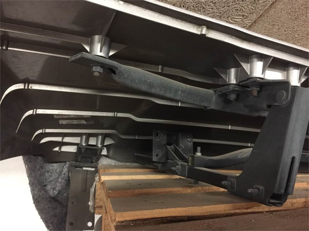 Volvo FH4 Globetrotter tagspoiler - Aerodinamika/ Spojler za Tovornjak: slika 5 Volvo FH4 Globetrotter tagspoiler - Aerodinamika/ Spojler za Tovornjak: slika 5