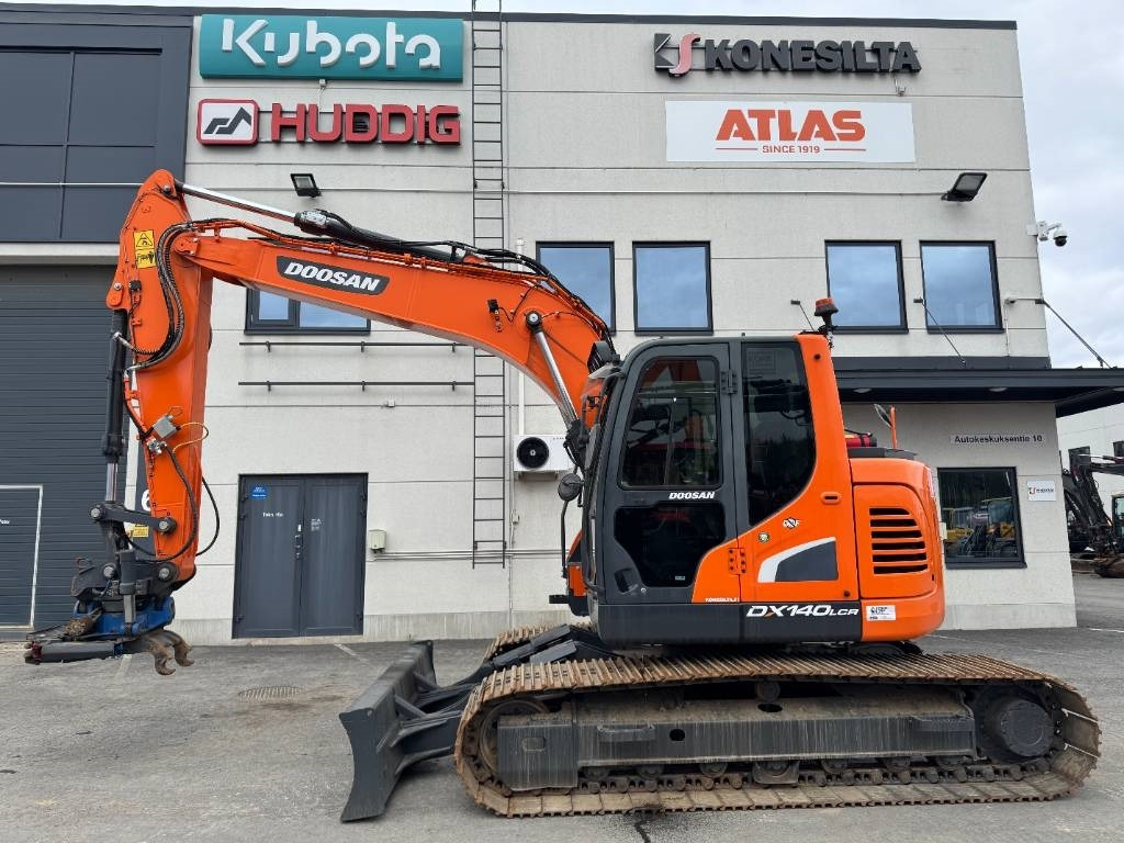 Doosan DX 140 LCR-5 Pyörittäjällä - Bager goseničar: slika 1 Doosan DX 140 LCR-5 Pyörittäjällä - Bager goseničar: slika 1