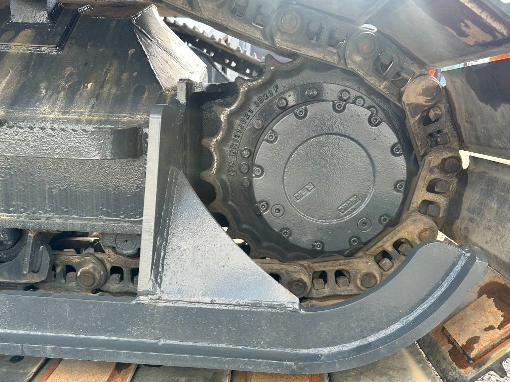 Bager goseničar Doosan DX 140 LCR-5 metsäalusta: slika 13