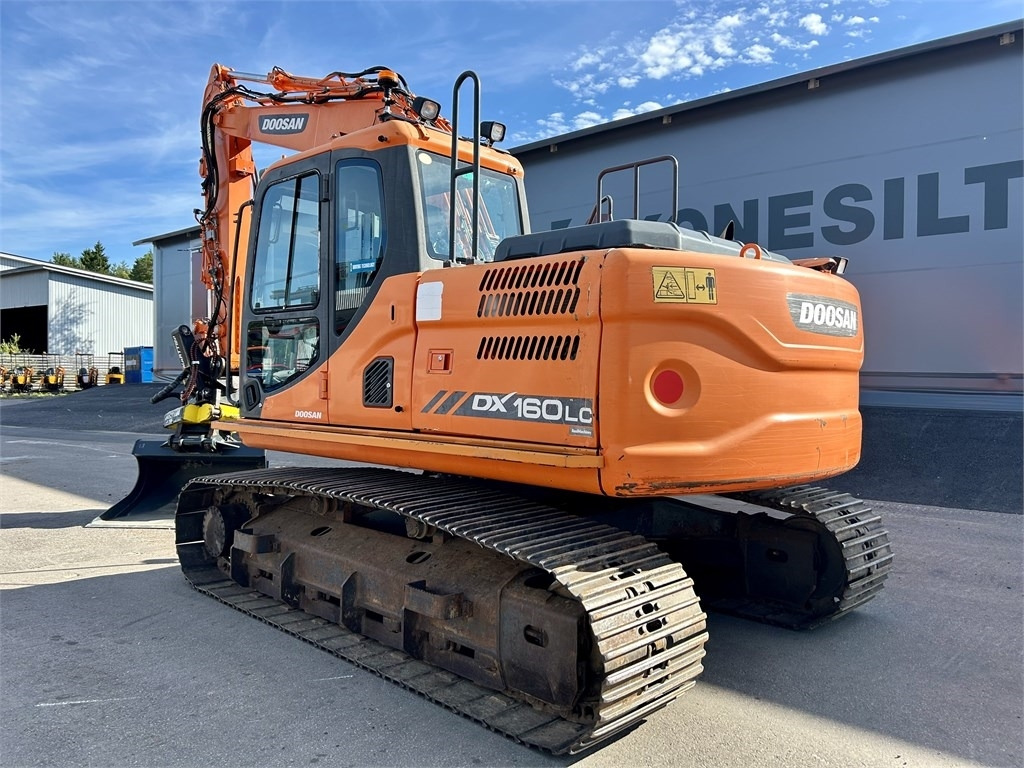 Doosan DX160LC-3 KALLISTAJA+PYÖRITTÄJÄ - Bager goseničar: slika 2 Doosan DX160LC-3 KALLISTAJA+PYÖRITTÄJÄ - Bager goseničar: slika 2