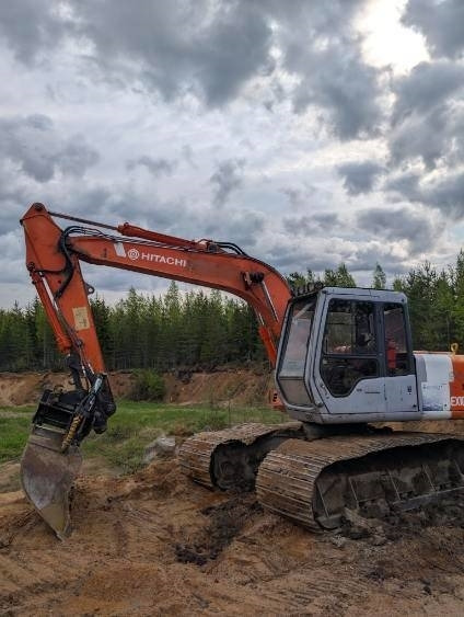 Hitachi EX100M-2 - Bager goseničar: slika 1 Hitachi EX100M-2 - Bager goseničar: slika 1