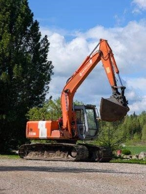 Hitachi EX100M-2 - Bager goseničar: slika 2 Hitachi EX100M-2 - Bager goseničar: slika 2