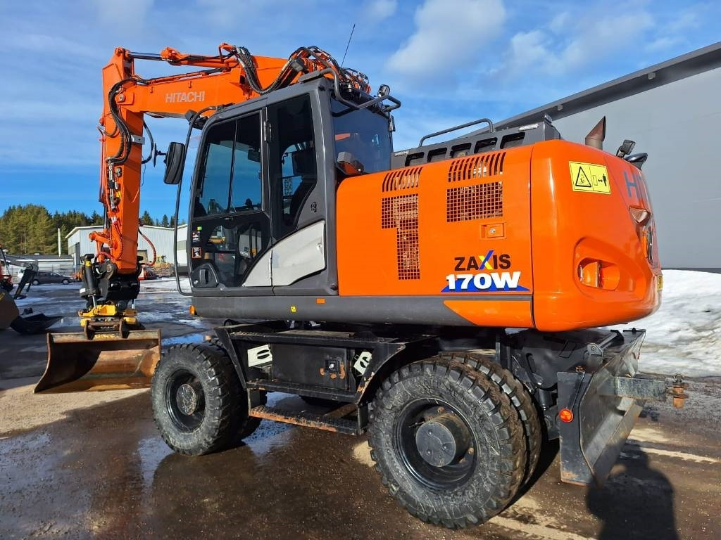 Hitachi MYYTY! SOLD! ZX170W-6 HUIPPUVARUSTEET - Bager na kolesih: slika 2 Hitachi MYYTY! SOLD! ZX170W-6 HUIPPUVARUSTEET - Bager na kolesih: slika 2