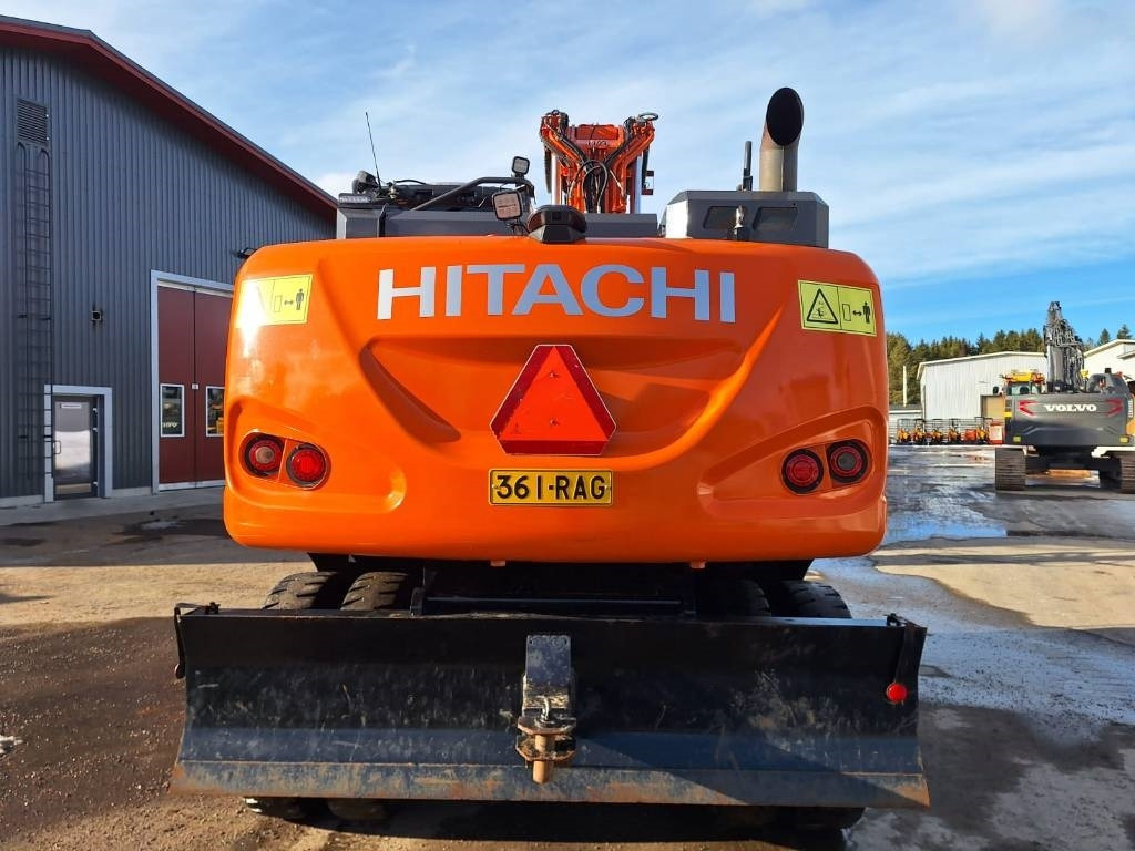 Hitachi MYYTY! SOLD! ZX170W-6 HUIPPUVARUSTEET - Bager na kolesih: slika 3 Hitachi MYYTY! SOLD! ZX170W-6 HUIPPUVARUSTEET - Bager na kolesih: slika 3