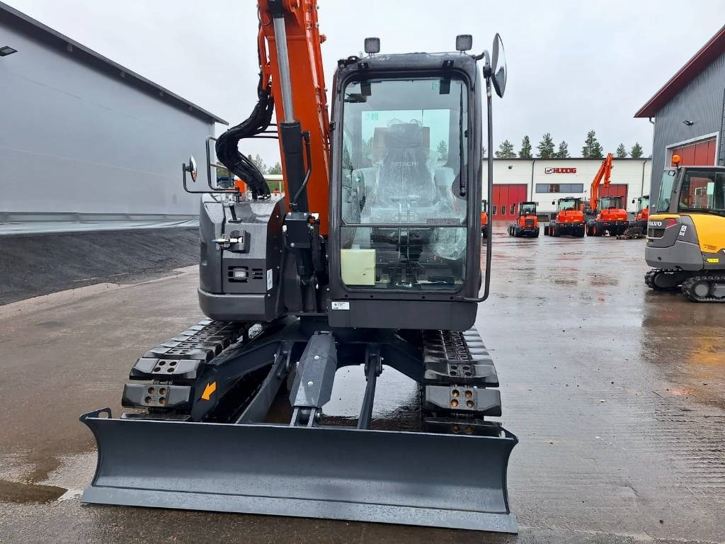 Hitachi MYYTY!!SOLD!! ZX85US-6 UUSI, KÄYTTÄMÄTÖN - Mini bager: slika 3 Hitachi MYYTY!!SOLD!! ZX85US-6 UUSI, KÄYTTÄMÄTÖN - Mini bager: slika 3