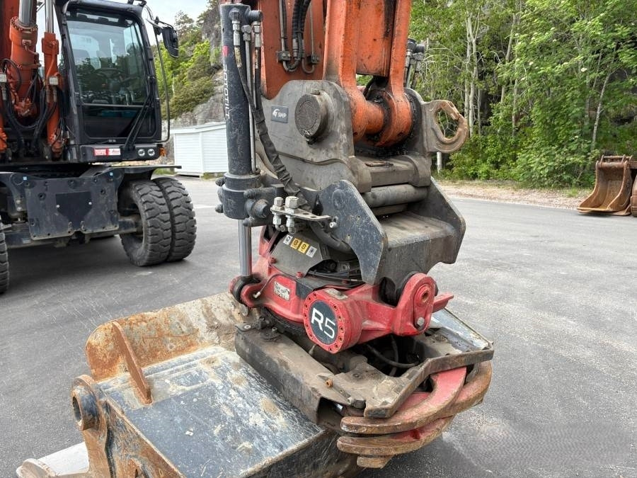 Hitachi ZX180W-7 HUIPPUVARUSTEET STAGE 5 - Bager na kolesih: slika 4 Hitachi ZX180W-7 HUIPPUVARUSTEET STAGE 5 - Bager na kolesih: slika 4