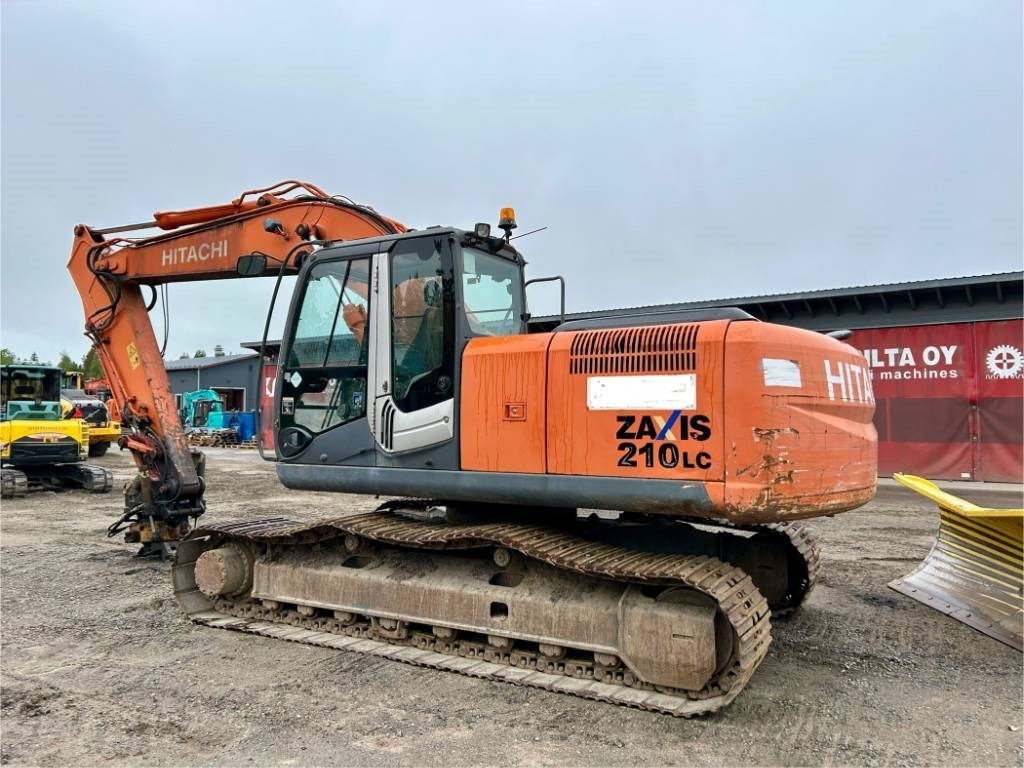 Hitachi ZX210LC-3 - Bager goseničar: slika 2 Hitachi ZX210LC-3 - Bager goseničar: slika 2