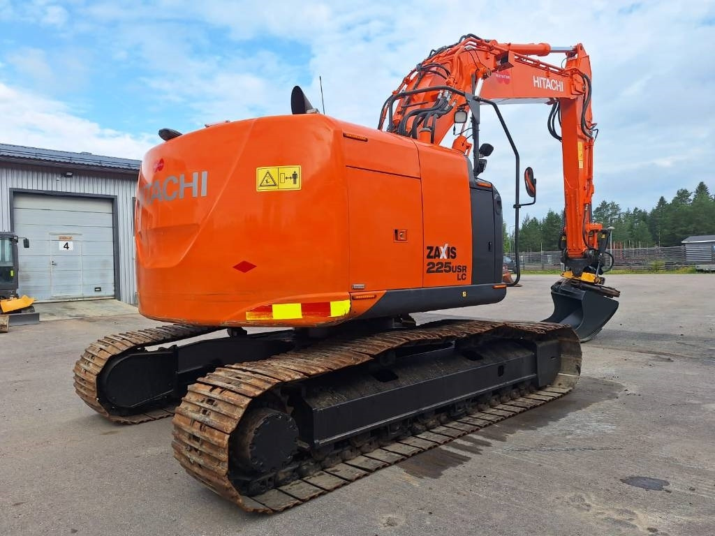 Hitachi ZX225USLC-5 PYÖRITTÄJÄLLÄ - Bager goseničar: slika 4 Hitachi ZX225USLC-5 PYÖRITTÄJÄLLÄ - Bager goseničar: slika 4