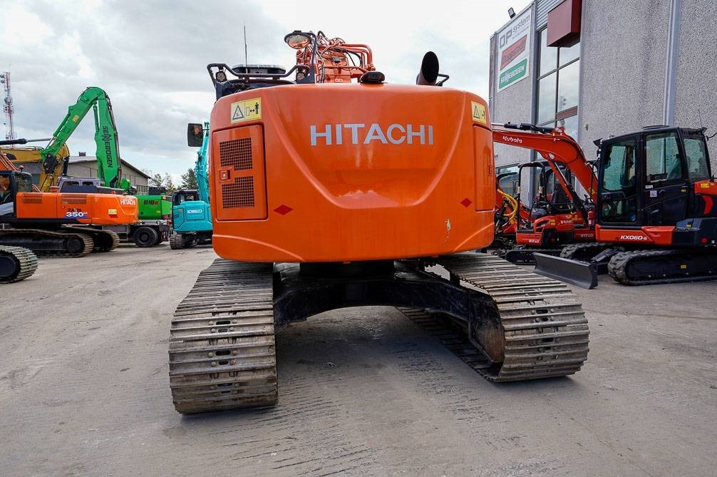Hitachi ZX225USLC-5B MARTTIINILLA - Bager goseničar: slika 4 Hitachi ZX225USLC-5B MARTTIINILLA - Bager goseničar: slika 4