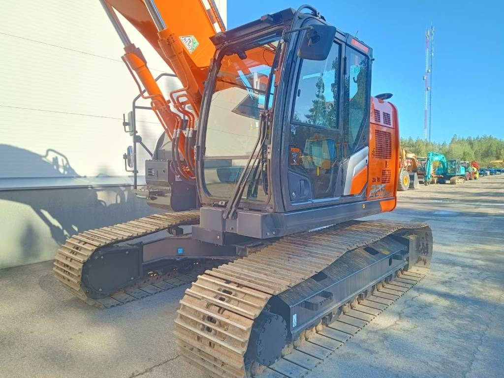 Bager goseničar Hitachi ZX225USLC-7 -STAGE V-: slika 12