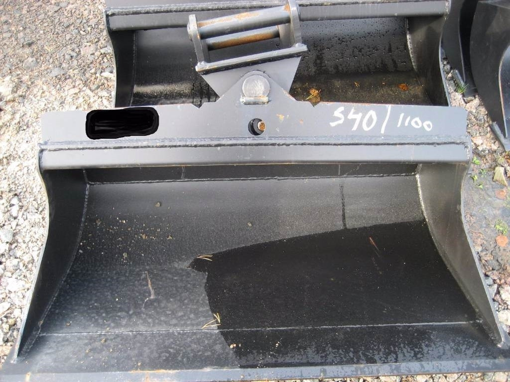 Kallistuva luiskakauha Kärsä 1100mm S40 3-6tn kone  - Žlica za Gradbeni stroj: slika 1 Kallistuva luiskakauha Kärsä 1100mm S40 3-6tn kone  - Žlica za Gradbeni stroj: slika 1