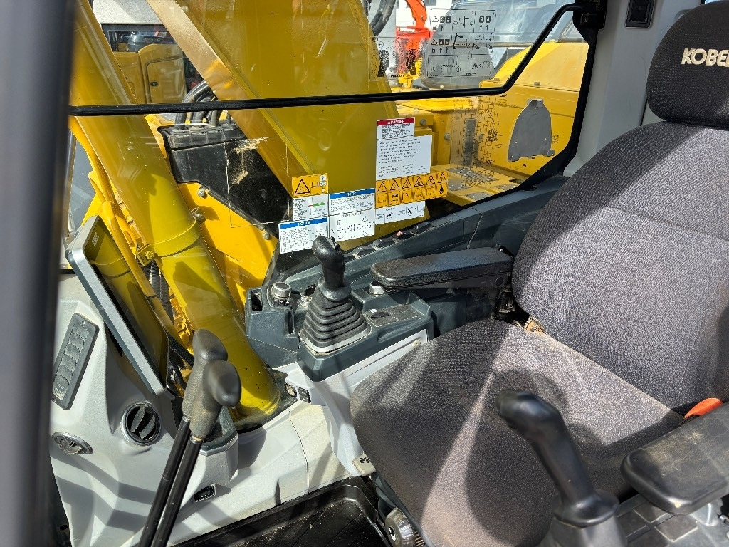 Bager goseničar Kobelco MYYTY! SOLD! SK140SRLC-7 KOROTETTU SUOALUSTA 900MM: slika 16