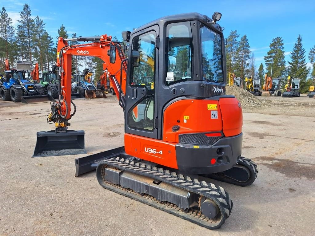 Kubota MYYTY! SOLD! U36-4 PYÖRITTÄJÄLLÄ - Mini bager: slika 2 Kubota MYYTY! SOLD! U36-4 PYÖRITTÄJÄLLÄ - Mini bager: slika 2