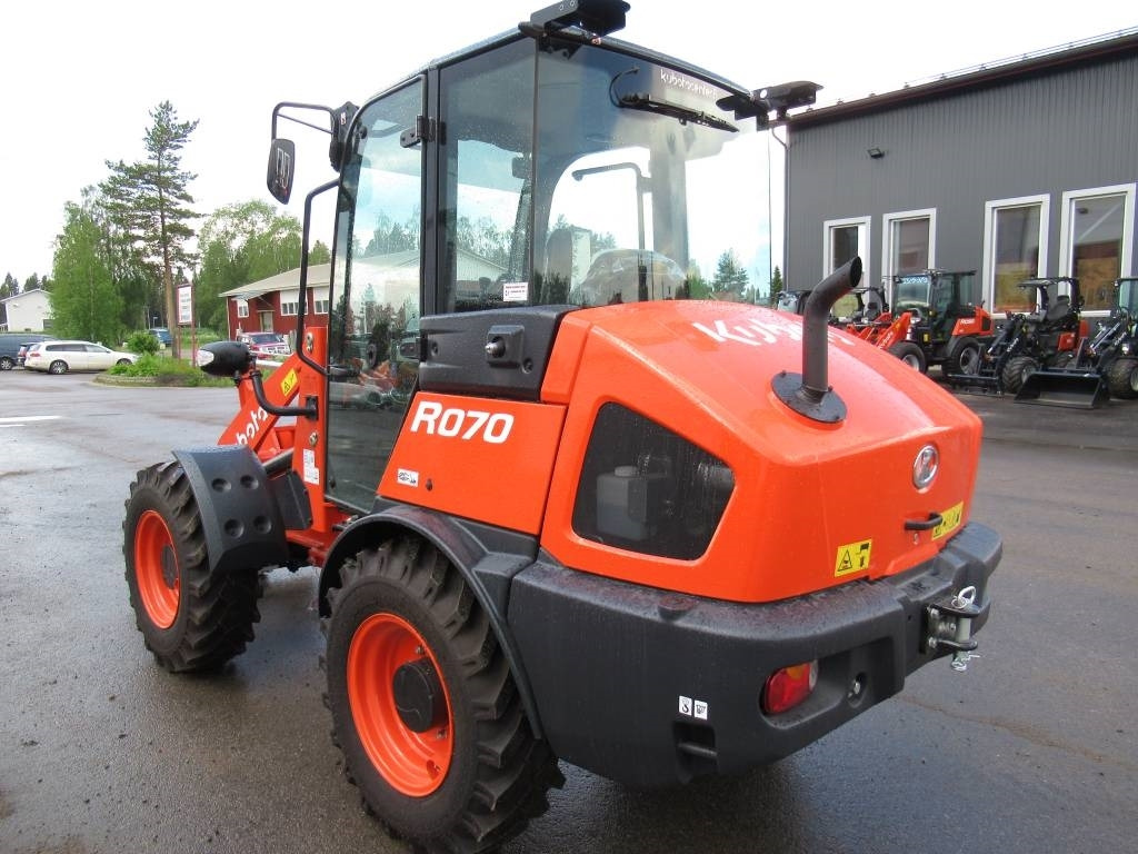Kubota R070W UUTUUSMALLI - Kolesni nakladalec: slika 3 Kubota R070W UUTUUSMALLI - Kolesni nakladalec: slika 3