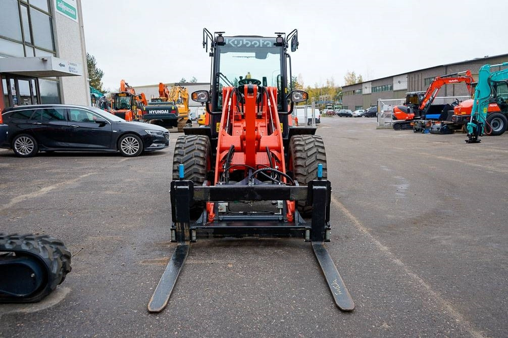 Kubota R090 VARUSTELTU - Kolesni nakladalec: slika 3 Kubota R090 VARUSTELTU - Kolesni nakladalec: slika 3