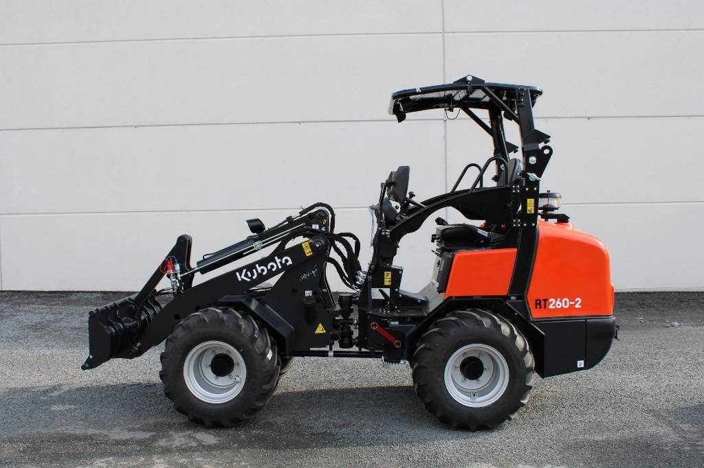 Kubota RT260-2 KATOKSELLA! UUSI - Zgibni nakladalnik: slika 1 Kubota RT260-2 KATOKSELLA! UUSI - Zgibni nakladalnik: slika 1