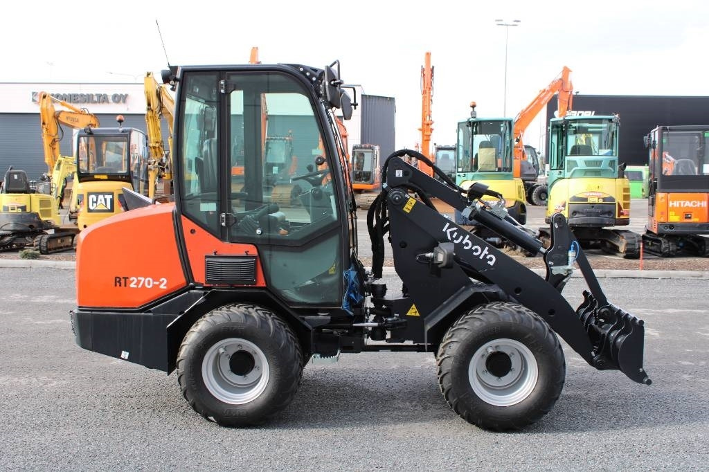 Kubota RT270-2 UUSI - Zgibni nakladalnik: slika 5 Kubota RT270-2 UUSI - Zgibni nakladalnik: slika 5