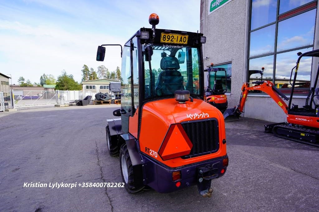 Kubota RT270 UUDET RENKAAT - Zgibni nakladalnik: slika 3 Kubota RT270 UUDET RENKAAT - Zgibni nakladalnik: slika 3