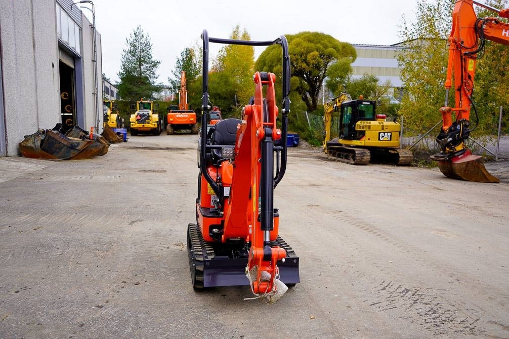 Kubota U10-5 UUTUUSMALLI - Mini bager: slika 4 Kubota U10-5 UUTUUSMALLI - Mini bager: slika 4