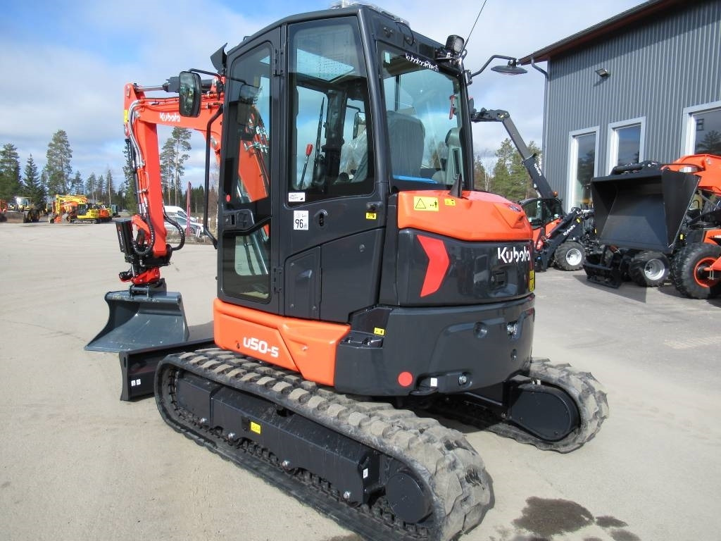 Kubota U50-5 UUTUUS! KOEAJA!! - Mini bager: slika 3 Kubota U50-5 UUTUUS! KOEAJA!! - Mini bager: slika 3