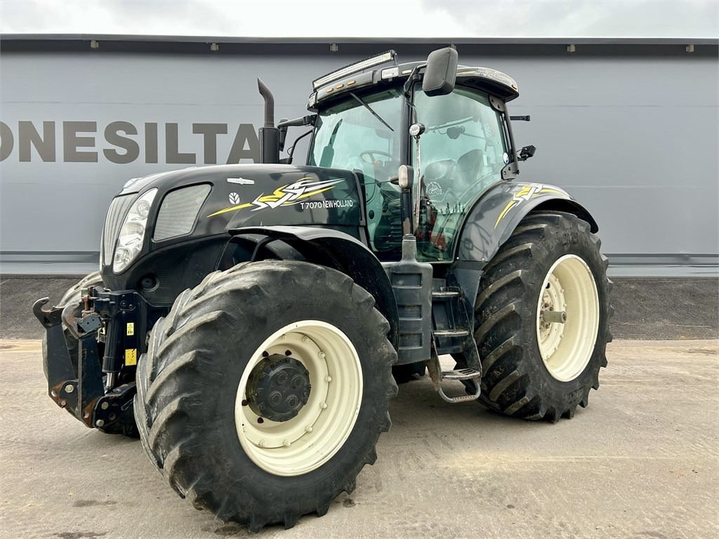 New Holland T 7070 AC - Traktor: slika 2 New Holland T 7070 AC - Traktor: slika 2