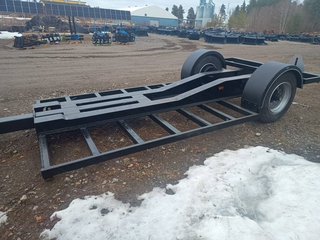 Traktorilavetti 6-8tn 1-akselinen  - Nizko noseča prikolica: slika 2 Traktorilavetti 6-8tn 1-akselinen  - Nizko noseča prikolica: slika 2