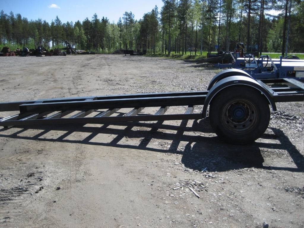 Traktorilavetti UUSI 1-akselinen 6-9tn koneille  - Nizko noseča prikolica: slika 2 Traktorilavetti UUSI 1-akselinen 6-9tn koneille  - Nizko noseča prikolica: slika 2