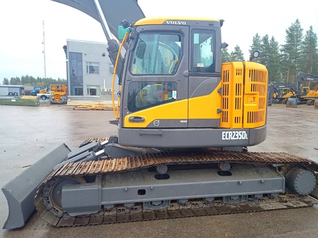 Volvo ECR235DL PYÖRITTÄJÄLLÄ - Bager goseničar: slika 2 Volvo ECR235DL PYÖRITTÄJÄLLÄ - Bager goseničar: slika 2
