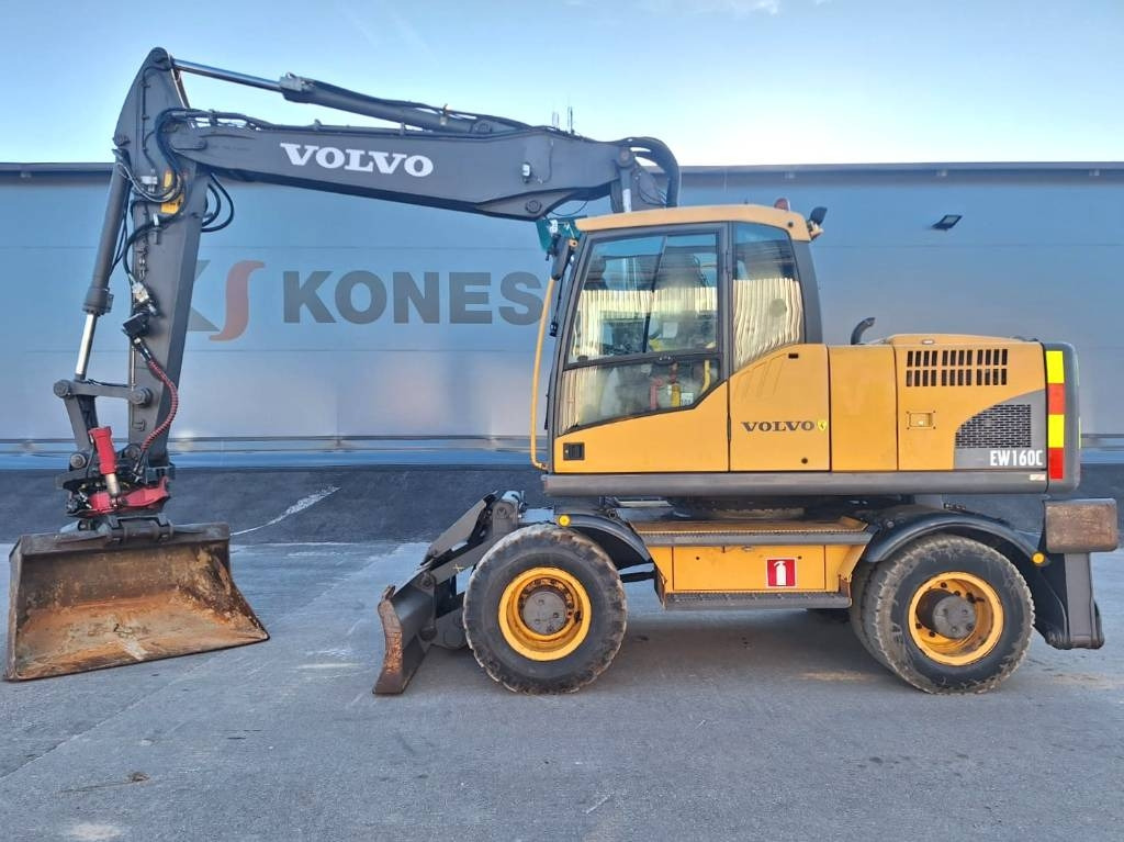 Volvo EW160C PYÖRITTÄJÄLLÄ - Bager na kolesih: slika 1 Volvo EW160C PYÖRITTÄJÄLLÄ - Bager na kolesih: slika 1