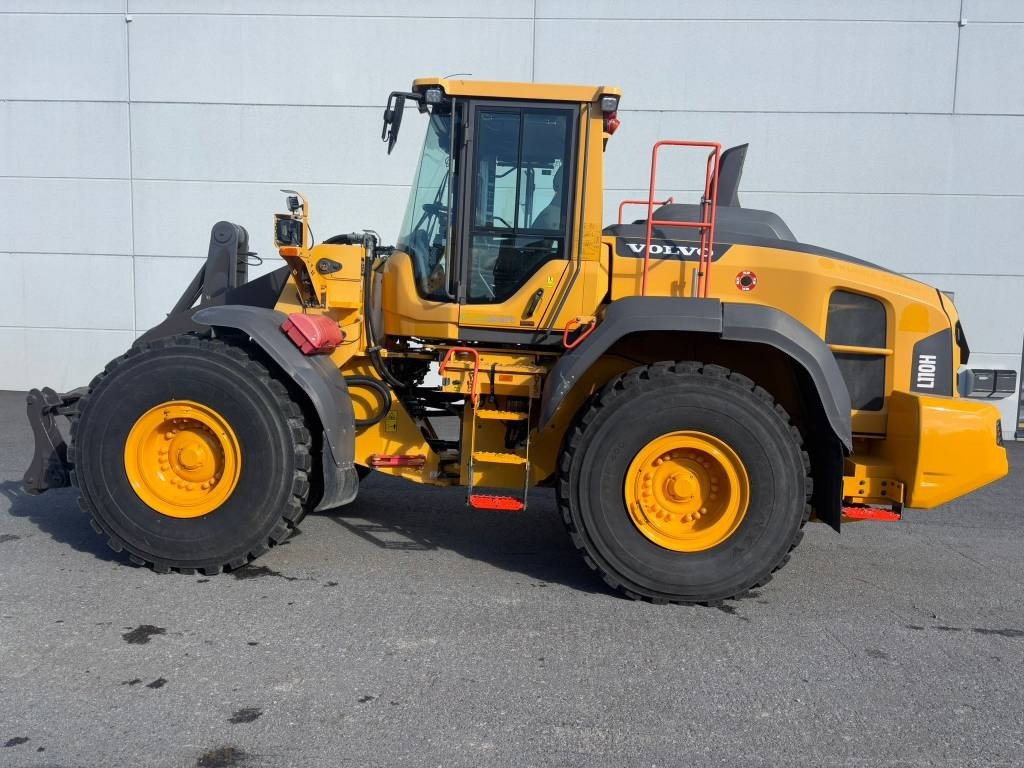 Volvo L 110 H - Kolesni nakladalec: slika 1 Volvo L 110 H - Kolesni nakladalec: slika 1