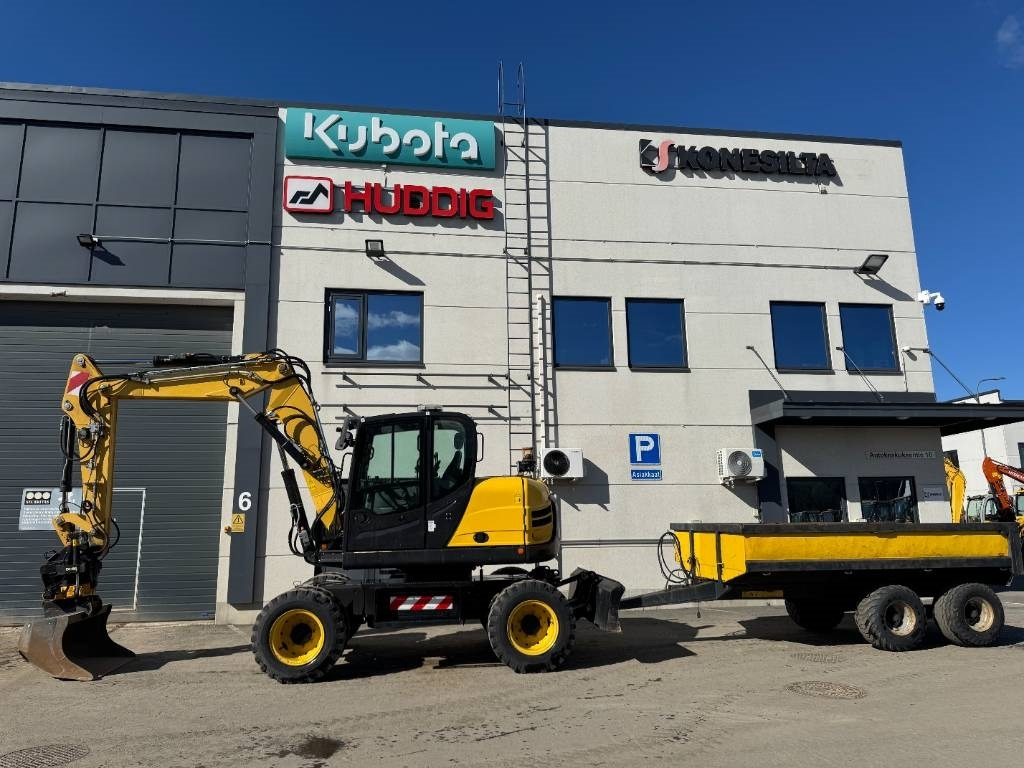 Yanmar B 110 W Hyvät varusteet / Siisti / Vähän ajettu - Bager na kolesih: slika 1 Yanmar B 110 W Hyvät varusteet / Siisti / Vähän ajettu - Bager na kolesih: slika 1