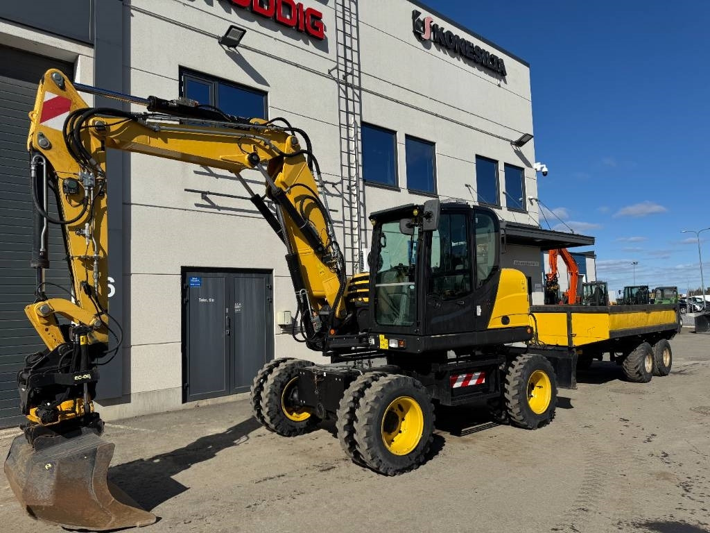 Yanmar B 110 W Hyvät varusteet / Siisti / Vähän ajettu - Bager na kolesih: slika 3 Yanmar B 110 W Hyvät varusteet / Siisti / Vähän ajettu - Bager na kolesih: slika 3