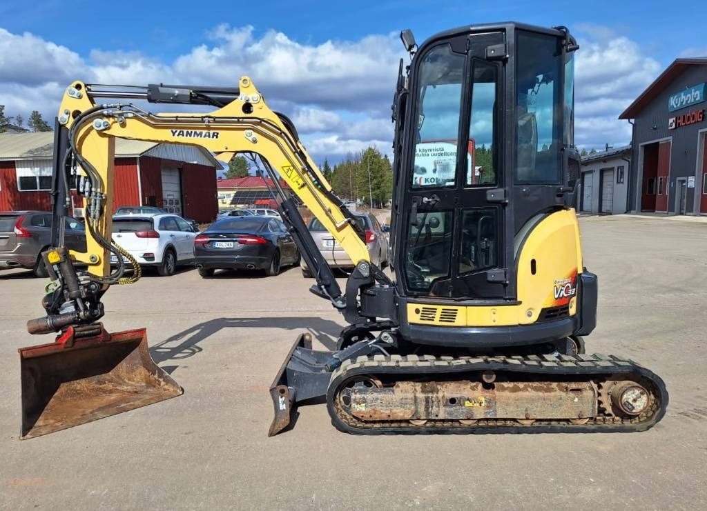 Yanmar ViO33-U PYÖRITTÄJÄLLÄ - Mini bager: slika 1 Yanmar ViO33-U PYÖRITTÄJÄLLÄ - Mini bager: slika 1