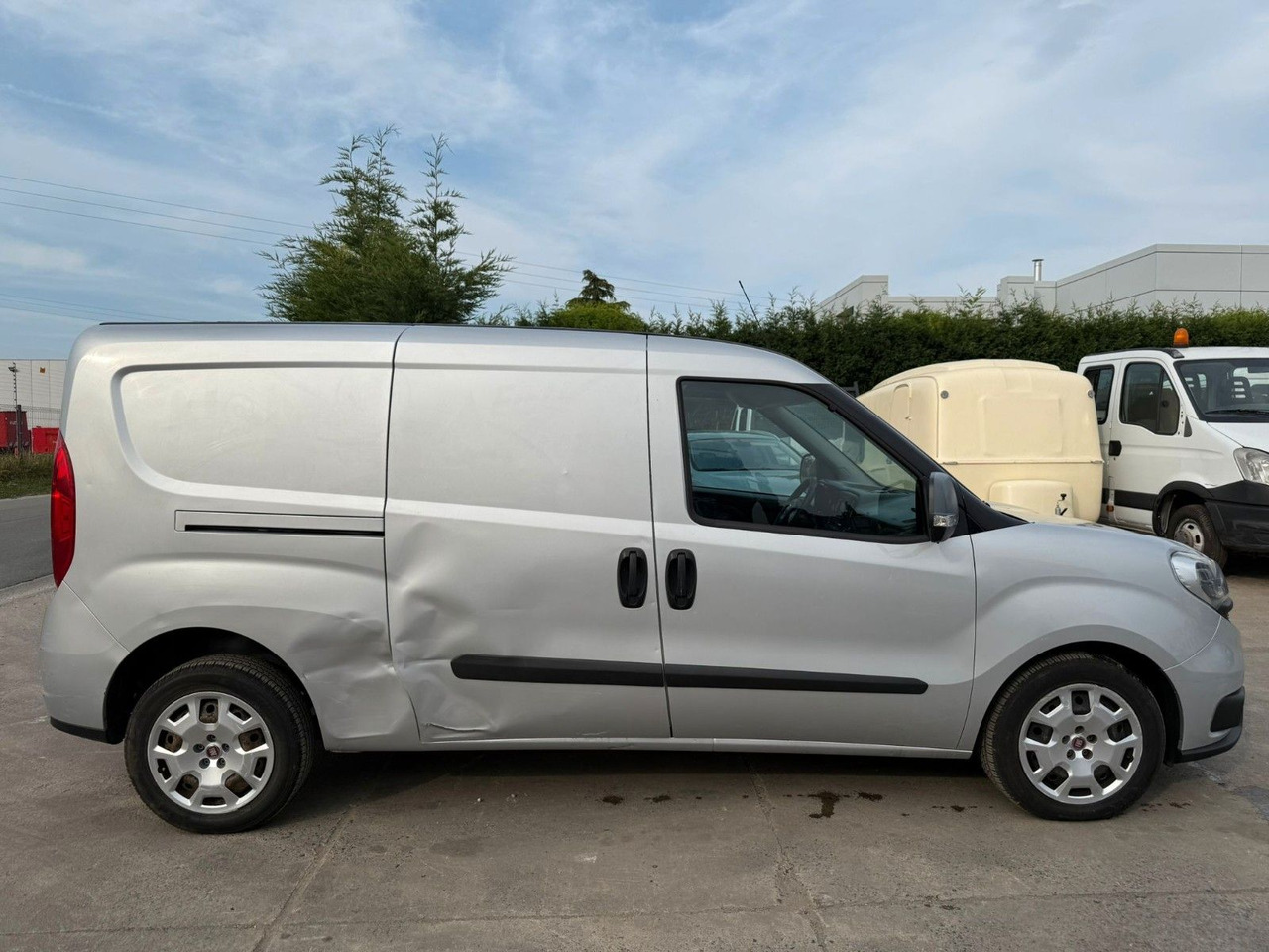 Fiat Doblo Maxi. 1.6 Klima. Navi. Tempomat - Mali kombi: slika 5 Fiat Doblo Maxi. 1.6 Klima. Navi. Tempomat - Mali kombi: slika 5
