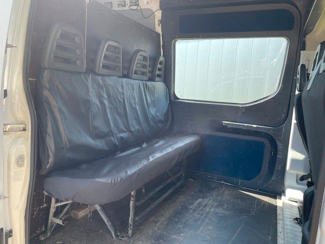 Iveco Daily 35C14. Doka. Maxi. - Furgon, Dostavno vozilo z dvojno kabino: slika 4 Iveco Daily 35C14. Doka. Maxi. - Furgon, Dostavno vozilo z dvojno kabino: slika 4