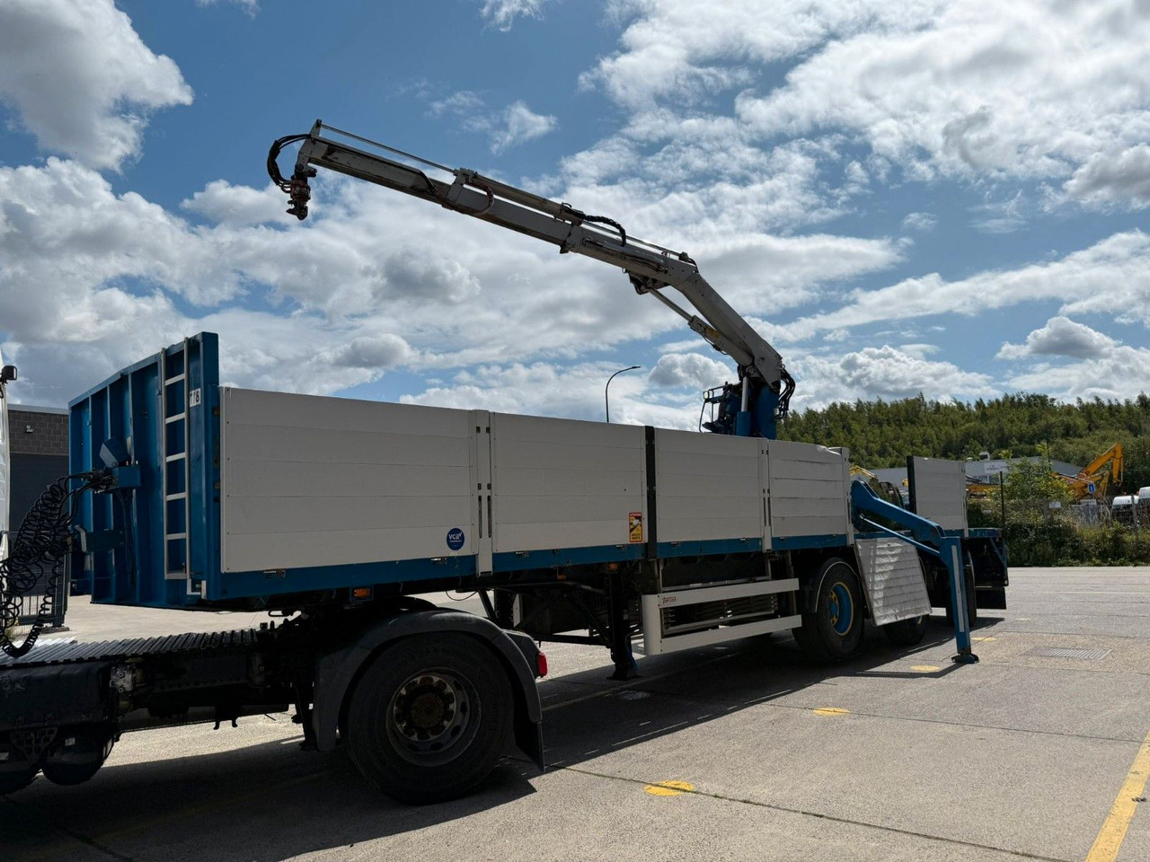 Vogelzang. Kran HIAB R165 roto. TUV 10/2025 - Polprikolica s kesonom: slika 3 Vogelzang. Kran HIAB R165 roto. TUV 10/2025 - Polprikolica s kesonom: slika 3