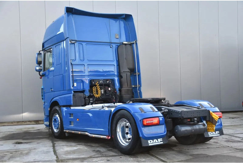 DAF XF 530 SSC 4x2 - RETARDER - PARK. AIRCO - 2 x FUEL TANKS - ALCOA'S - LED - TOP CONDITION - - Vlačilec: slika 3 DAF XF 530 SSC 4x2 - RETARDER - PARK. AIRCO - 2 x FUEL TANKS - ALCOA'S - LED - TOP CONDITION - - Vlačilec: slika 3