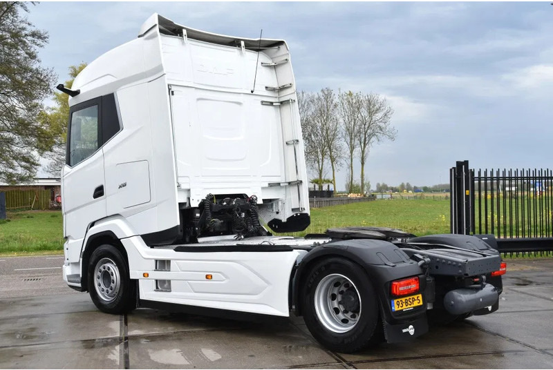 DAF XG 480 4x2 - 230 TKM - CAMERA SYSTEM - PARK. AIRCO - 2 x FUEL TANKS - APPLE CARPLAY/ANDROID - LED LIGHTS - TOP CONDITION - - Vlačilec: slika 3 DAF XG 480 4x2 - 230 TKM - CAMERA SYSTEM - PARK. AIRCO - 2 x FUEL TANKS - APPLE CARPLAY/ANDROID - LED LIGHTS - TOP CONDITION - - Vlačilec: slika 3