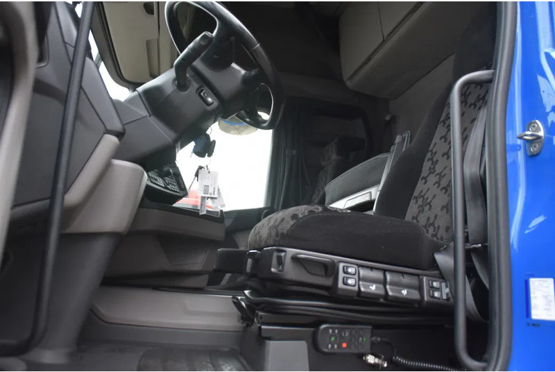 Scania R460 NGS 4x2 - SUPER - RETARDER - 319 TKM - PARK. AIRCO - ACC - NAVI - 2 x FUEL TANKS - TOP CONDITION - - Vlačilec: slika 4 Scania R460 NGS 4x2 - SUPER - RETARDER - 319 TKM - PARK. AIRCO - ACC - NAVI - 2 x FUEL TANKS - TOP CONDITION - - Vlačilec: slika 4