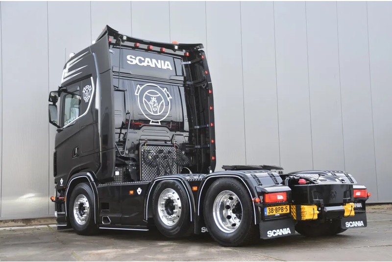 Scania S650 V8 NGS 6x2/4NB - 50 YEARS - FULL AIR - RETARDER - 453 TKM - FULL OPTIONS - EXHAUST PIPE - TOP CONDITION - - Vlačilec: slika 3 Scania S650 V8 NGS 6x2/4NB - 50 YEARS - FULL AIR - RETARDER - 453 TKM - FULL OPTIONS - EXHAUST PIPE - TOP CONDITION - - Vlačilec: slika 3