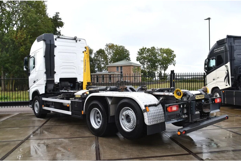 Volvo FH 460 Globe 6x2*4 - HOOKLIFT - 740 TKM - PARK. AIRCO - WHEELBASE: 480 CM - TOP CONDITION - - Kotalni prekucni tovornjak: slika 3 Volvo FH 460 Globe 6x2*4 - HOOKLIFT - 740 TKM - PARK. AIRCO - WHEELBASE: 480 CM - TOP CONDITION - - Kotalni prekucni tovornjak: slika 3
