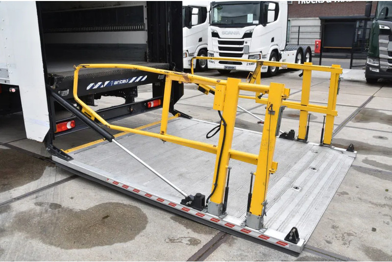 Volvo FL 280 4x2 + BOX - 163 TKM - AIRCO - DOUBLE CARGOFLOOR - ELEVATOR - REMOTE CONTROL - CAMERA - - Tovornjak zabojnik: slika 4 Volvo FL 280 4x2 + BOX - 163 TKM - AIRCO - DOUBLE CARGOFLOOR - ELEVATOR - REMOTE CONTROL - CAMERA - - Tovornjak zabojnik: slika 4