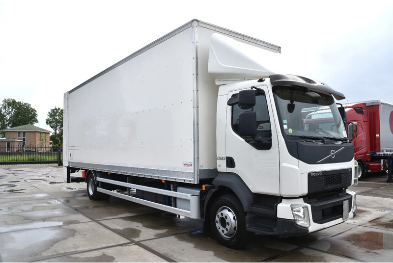 Volvo FL 280 4x2 + BOX - 294 TKM - AIRCO - DOUBLE CARGOFLOOR - ELEVATOR - REMOTE CONTROL - CAMERA - - Tovornjak zabojnik: slika 4 Volvo FL 280 4x2 + BOX - 294 TKM - AIRCO - DOUBLE CARGOFLOOR - ELEVATOR - REMOTE CONTROL - CAMERA - - Tovornjak zabojnik: slika 4
