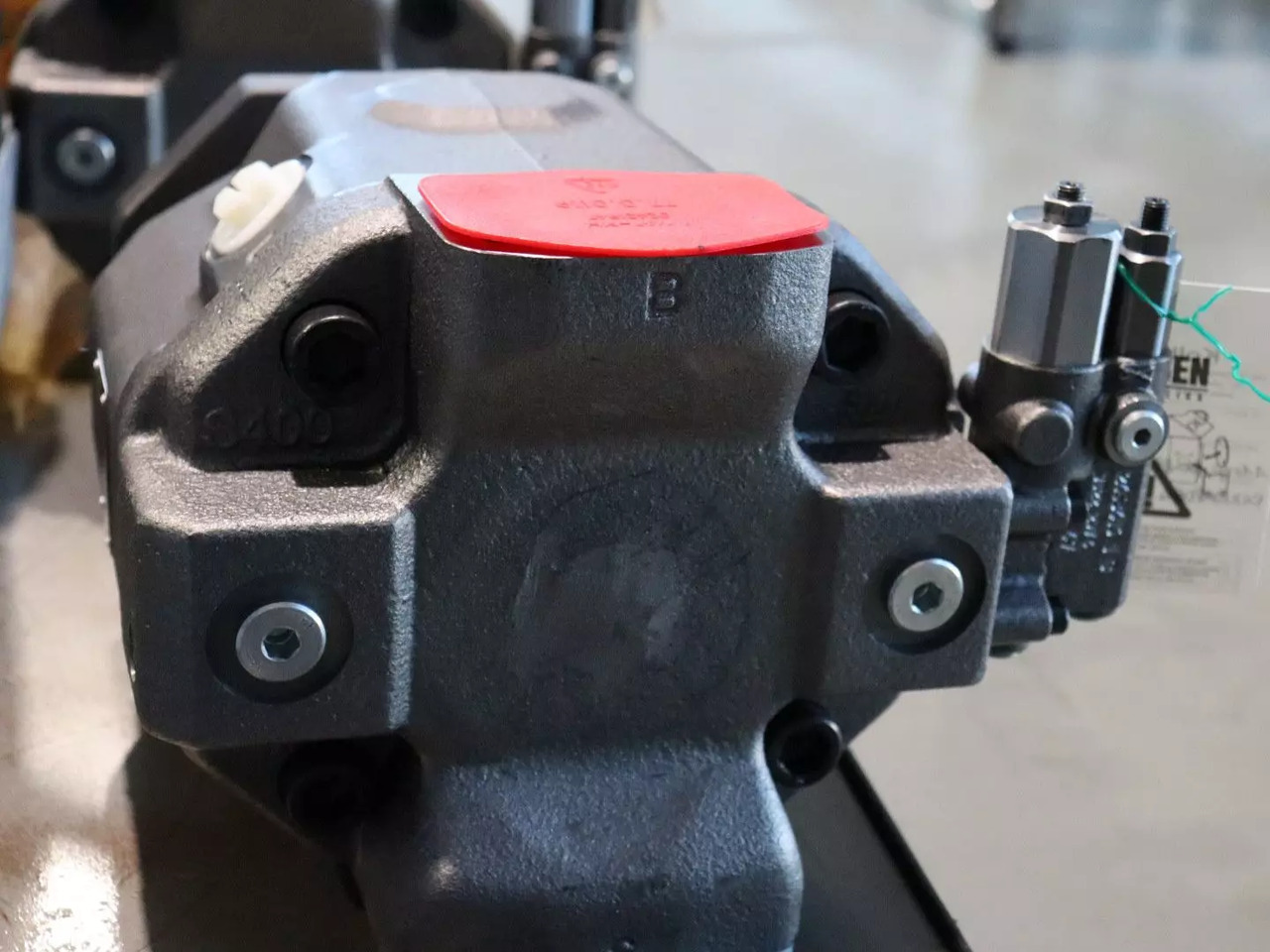 REXROTH A10VO100DFR/31L-VSC62N00 - Hidravlična črpalka za Oprema za rokovanje z materiali: slika 2 REXROTH A10VO100DFR/31L-VSC62N00 - Hidravlična črpalka za Oprema za rokovanje z materiali: slika 2