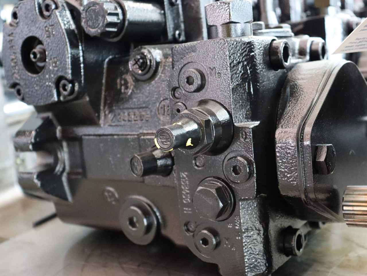 REXROTH A4VG56DA1D7/32R-NZC02F043SH-S - Hidravlična črpalka za Gradbeni stroj: slika 2 REXROTH A4VG56DA1D7/32R-NZC02F043SH-S - Hidravlična črpalka za Gradbeni stroj: slika 2