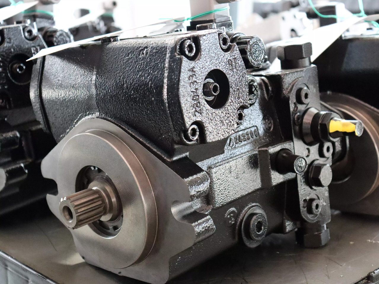 REXROTH A4VG56DA1D7/32R-NZC02F043SH-S - Hidravlična črpalka za Gradbeni stroj: slika 1 REXROTH A4VG56DA1D7/32R-NZC02F043SH-S - Hidravlična črpalka za Gradbeni stroj: slika 1