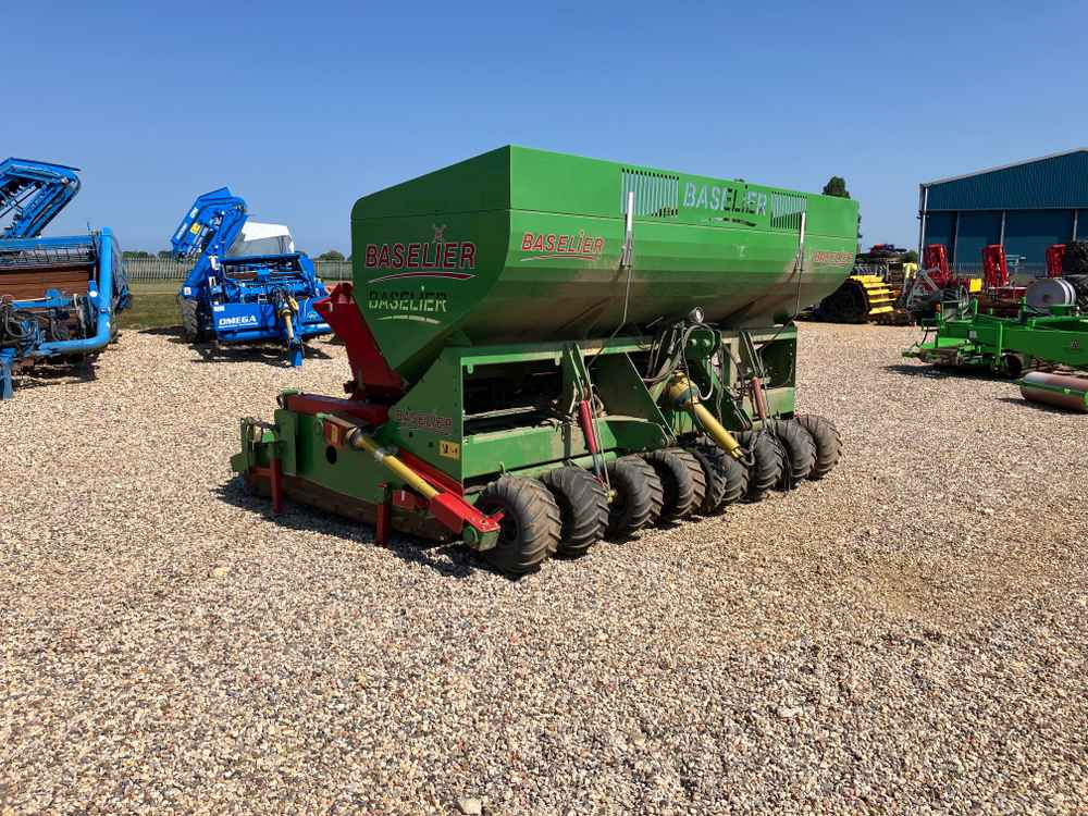 Baselier Baselier 4 Row Mounted FA-W, Potato Planter Tilla Combination - Kombajn: slika 1 Baselier Baselier 4 Row Mounted FA-W, Potato Planter Tilla Combination - Kombajn: slika 1
