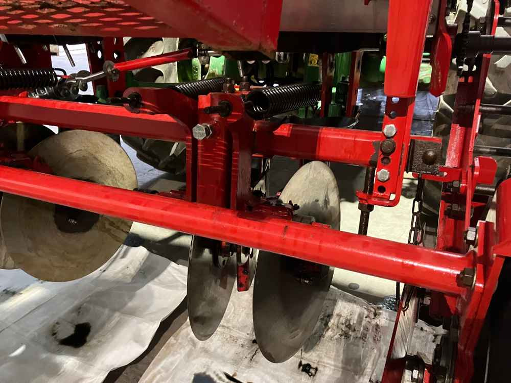 Grimme Grimme FA / FDS, Front Mounted Fertiliser Aplicator - Kombajn: slika 3 Grimme Grimme FA / FDS, Front Mounted Fertiliser Aplicator - Kombajn: slika 3